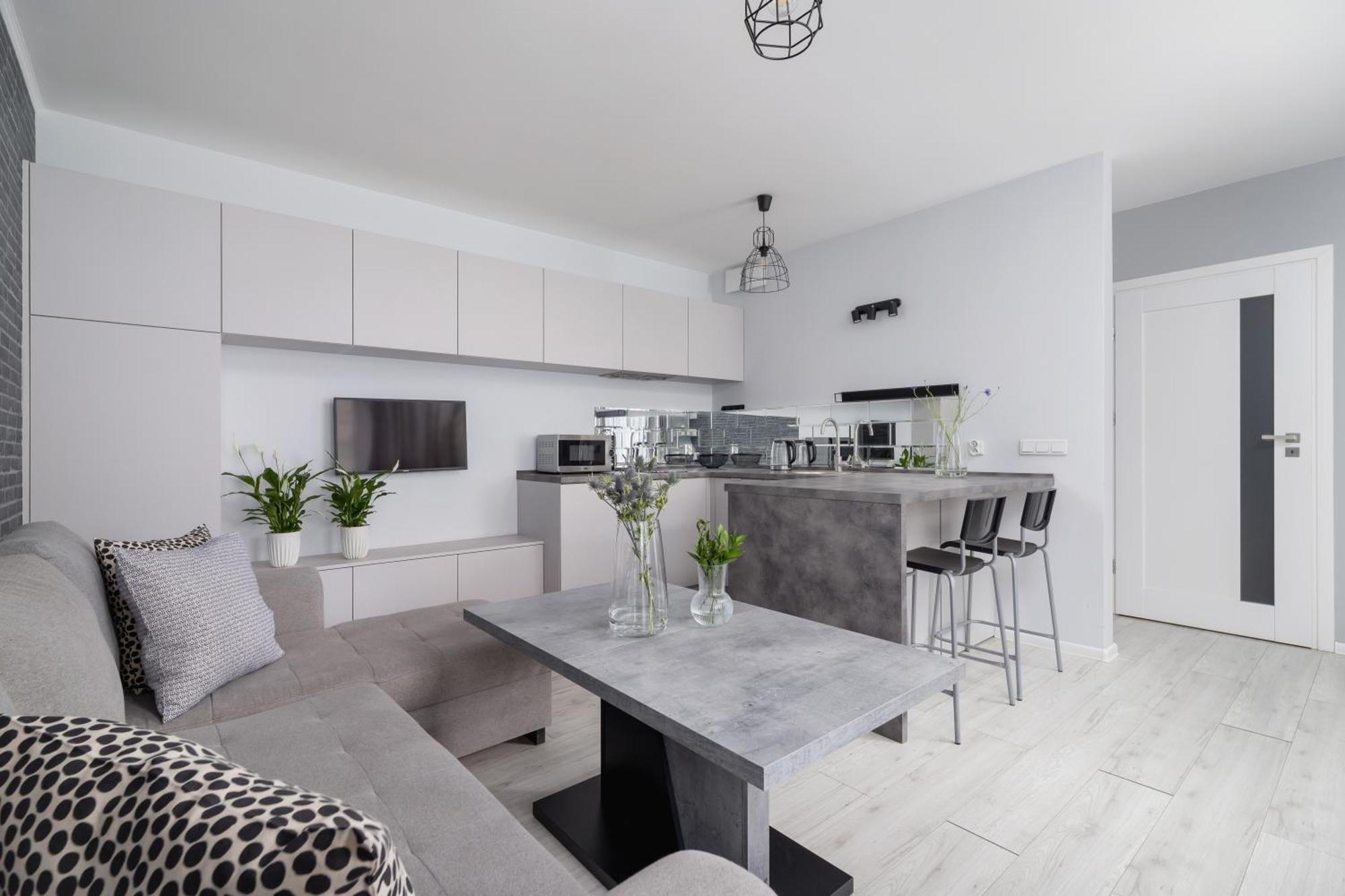 One Bedroom Apartment With A Balcony - Dietla 109 Street Краков Экстерьер фото